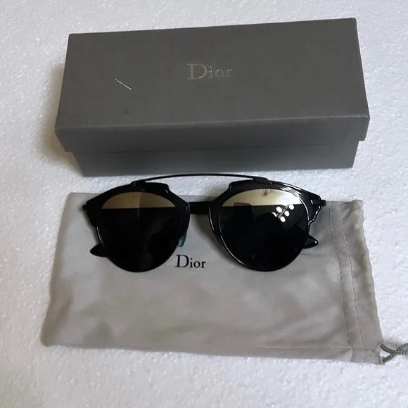 Sunglasses Dior excellent condition they are like new DIOR Wildior S2U 53MM Square Sunglasses | Saks Fifth Avenue main image 4